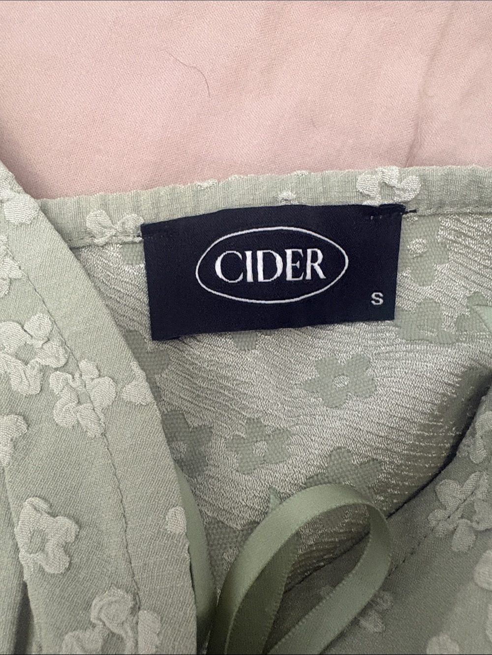 Cider Light Sage Floral Lace-Up Camisole Crop Top - Picture 2 of 3